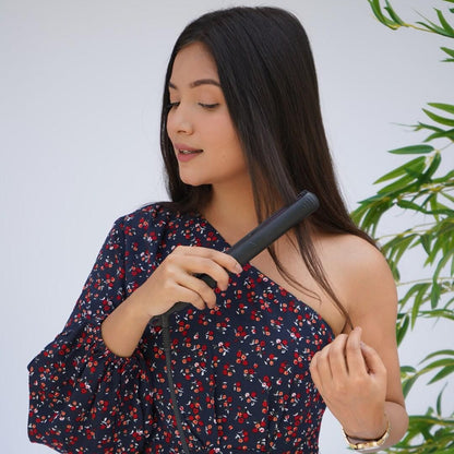 Philips HP8302 Selfie SilkPro Care Hair Straightener with Ceramic Plates