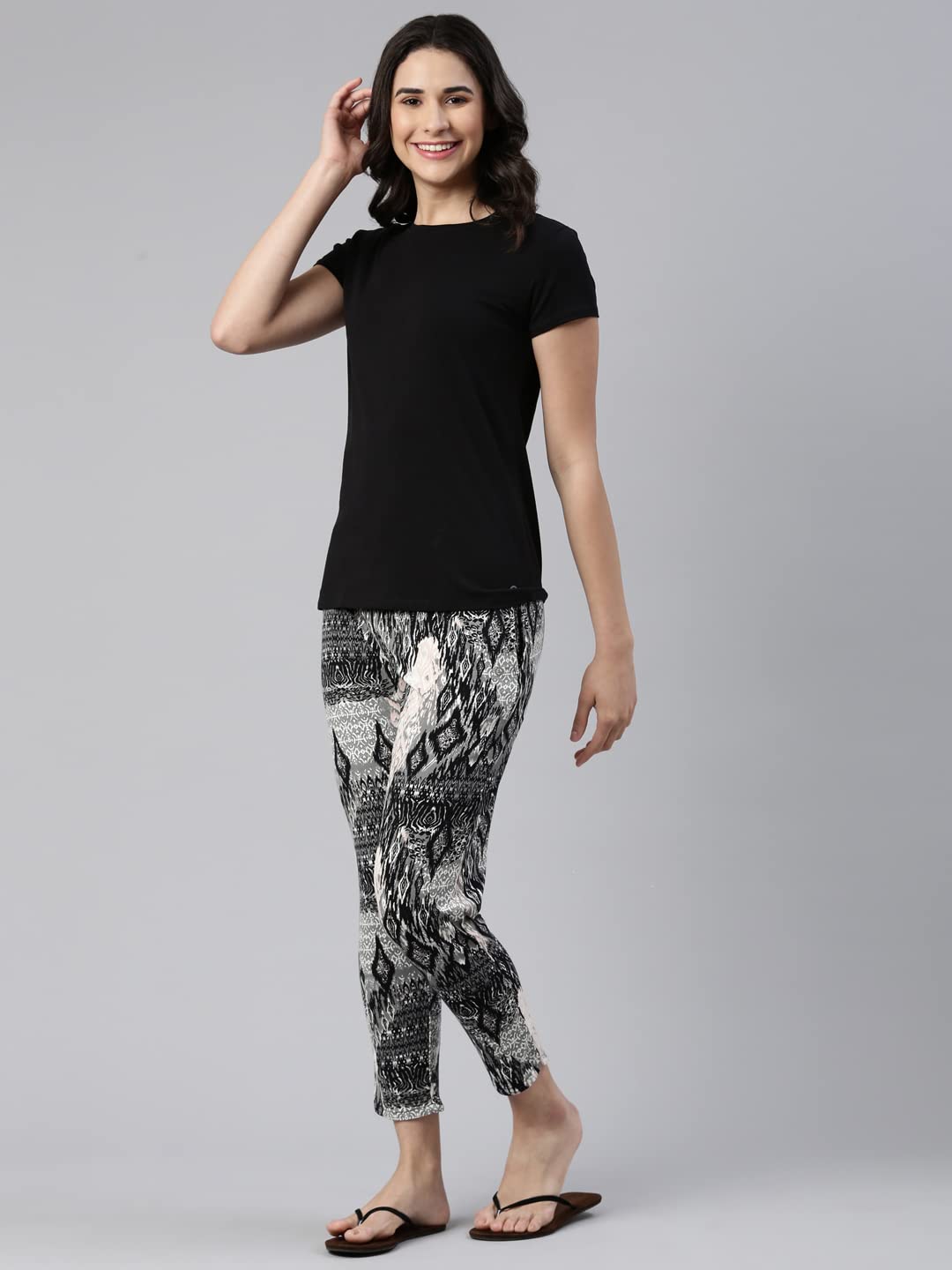 Enamor Women's Mid Rise 7/8 Length Drawstring Relaxed Fit Stretch Pants