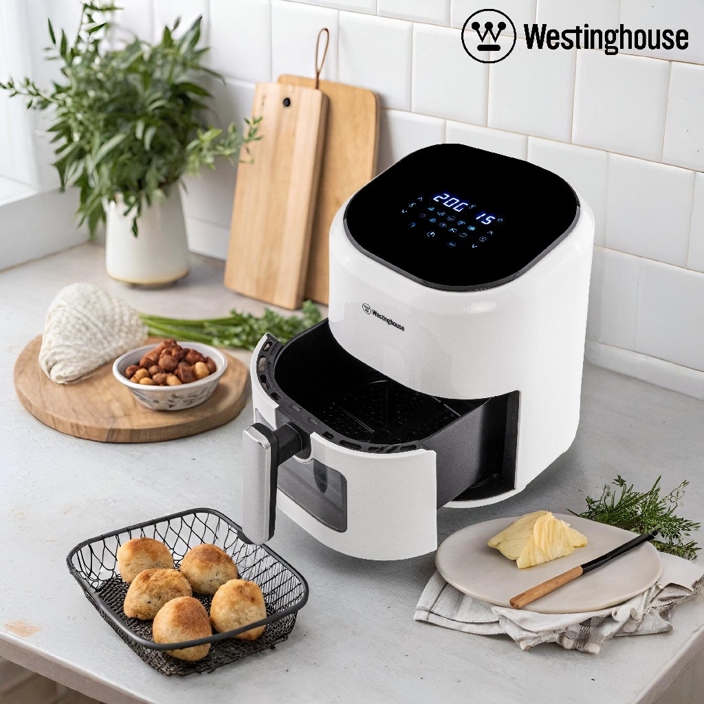 https://cdn.shopify.com/s/files/1/0676/9999/8920/files/DigitalAirFryer-2.jpg?v=1749529595