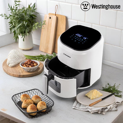 https://cdn.shopify.com/s/files/1/0676/9999/8920/files/DigitalAirFryer-2.jpg?v=1749529595