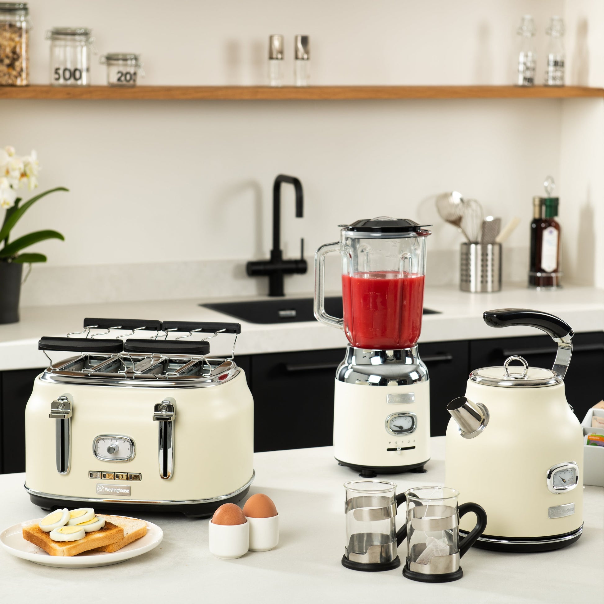 https://cdn.shopify.com/s/files/1/0676/9999/8920/files/WKTTB809WHRetro4SliceToaster5.jpg?v=1748498786