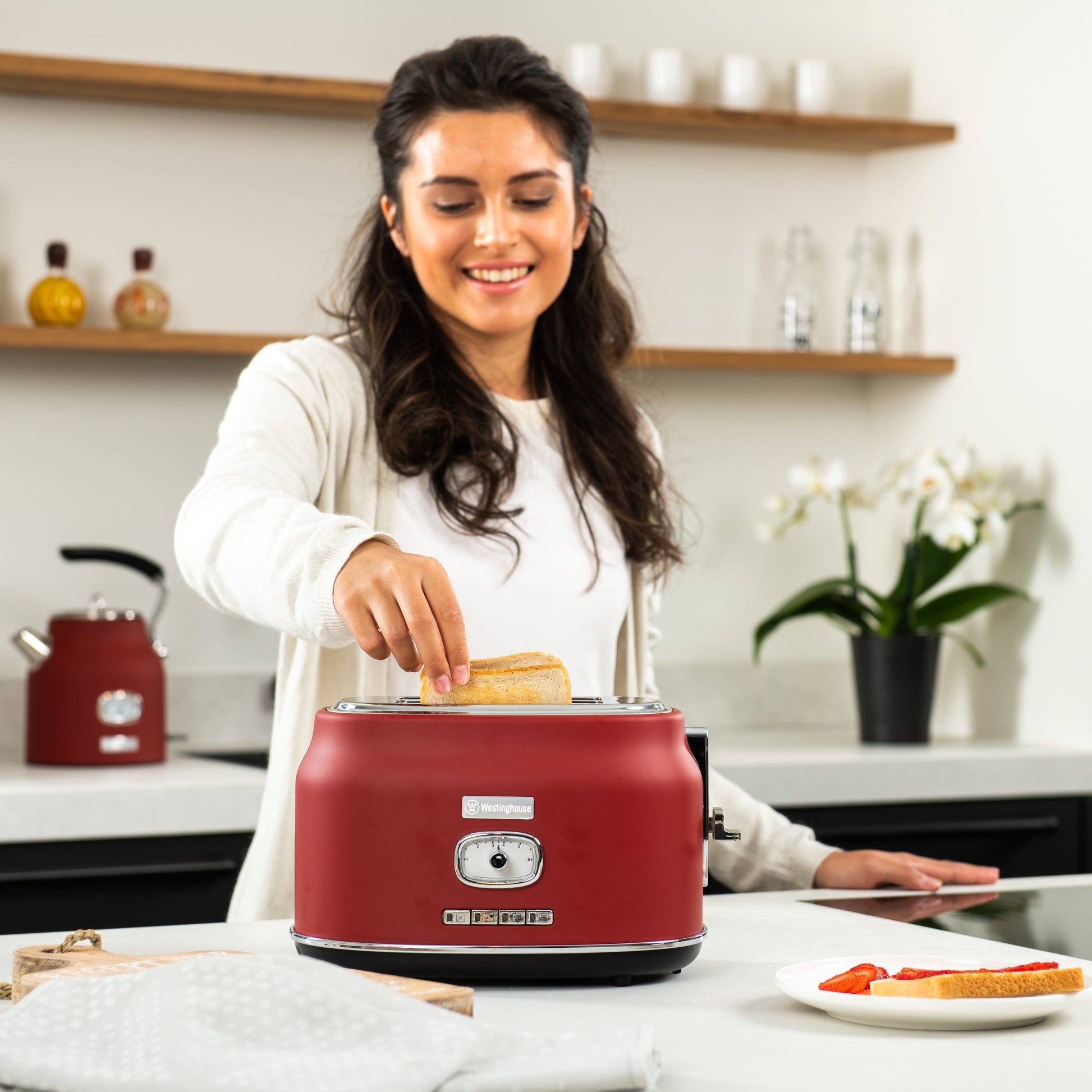 https://cdn.shopify.com/s/files/1/0676/9999/8920/files/retro-red-3.jpg?v=1747810389