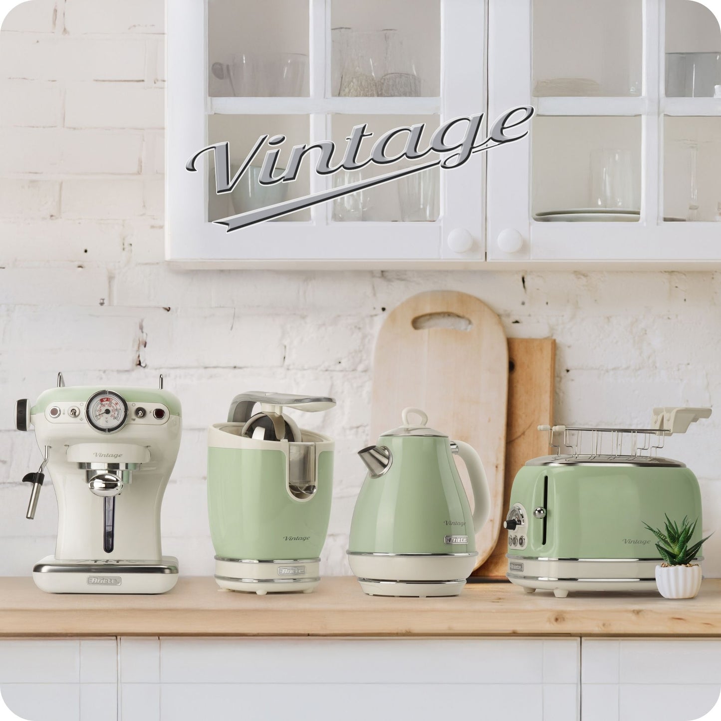 Ariete 2877 Vintage Green Electric Kettle 1.7L with Auto Shut-off